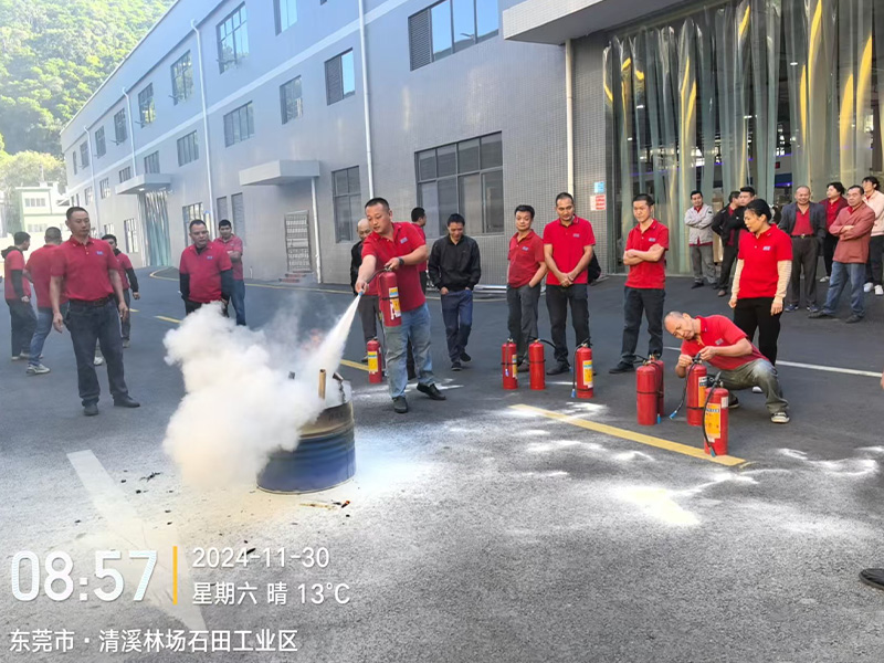 消防演习 (5)